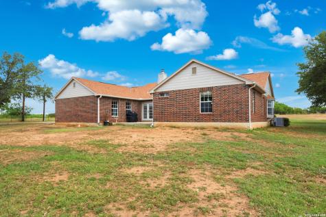 626 Home Crossing Adkins TX 78101