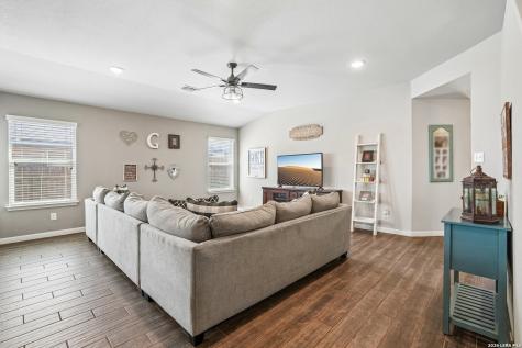 894 Pumpkin Ridge New Braunfels TX 78130