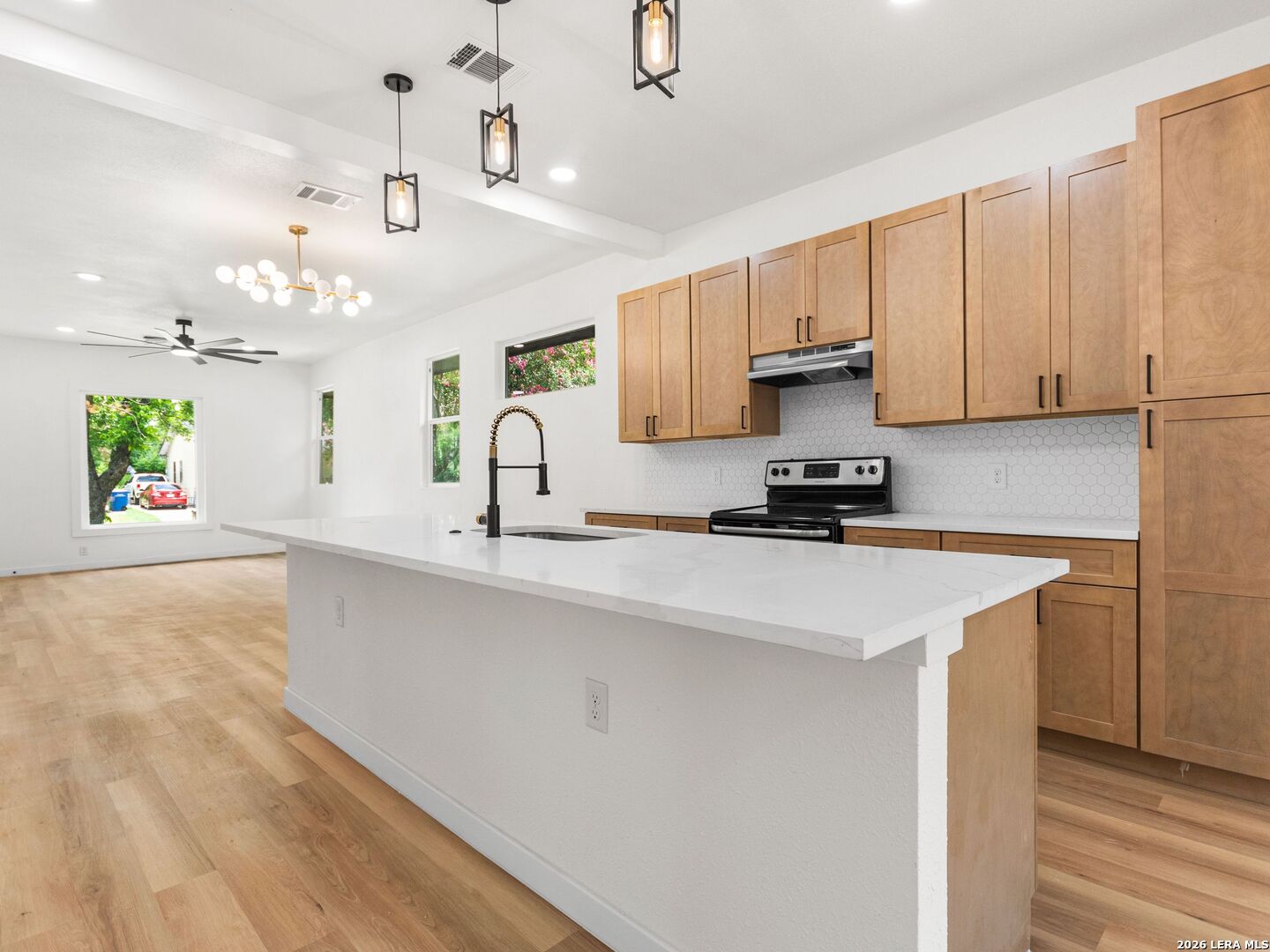 1109 W Huisache Avenue San Antonio TX 78201