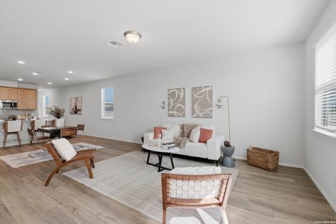 4997 Mala Vida San Antonio TX 78222