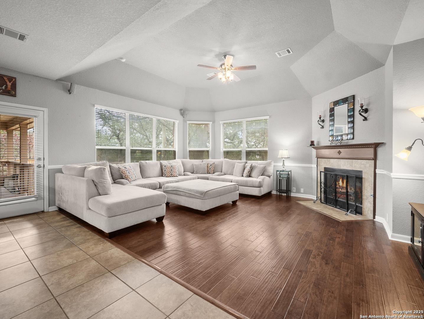 1606 Lookout Forest San Antonio TX 78260