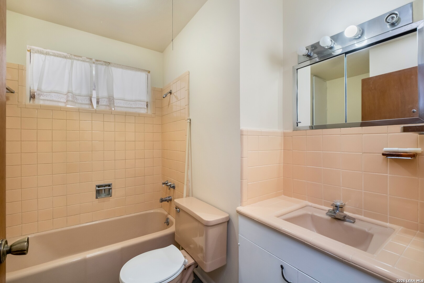 1502 Montview San Antonio TX 78213