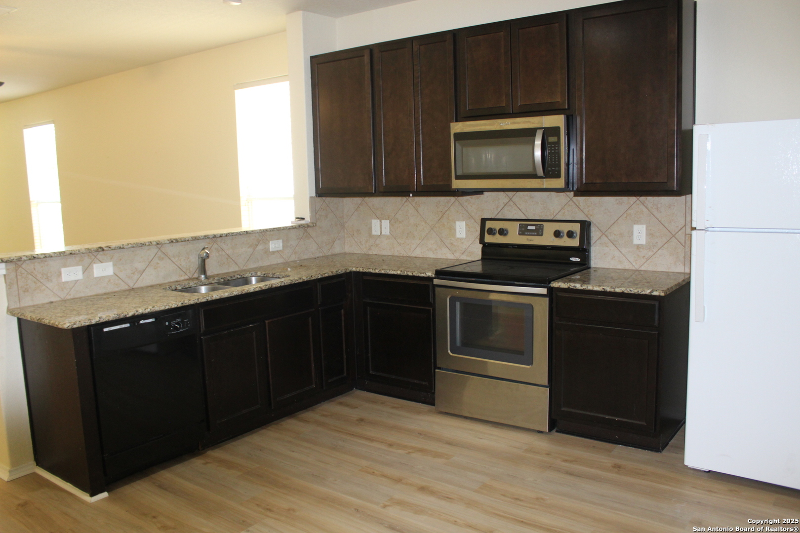 482 Walnut Selma TX 78154