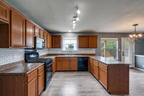 5846 Imperial Topaz San Antonio TX 78222