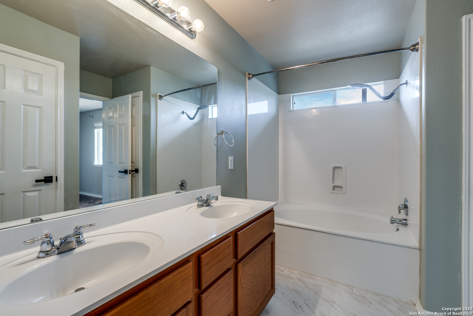 5846 Imperial Topaz San Antonio TX 78222