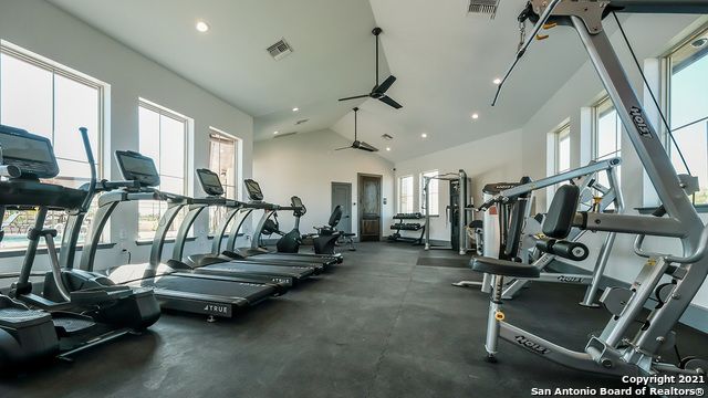 6010 Strasse Way San Antonio TX 78252