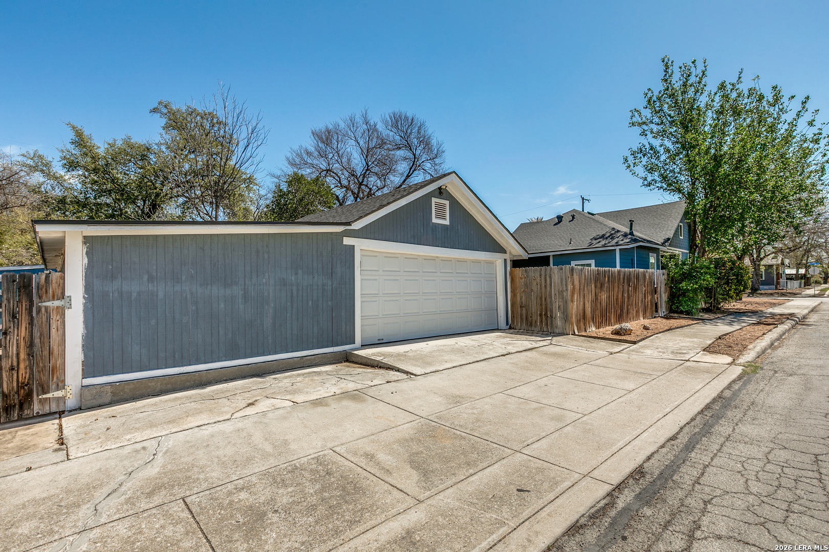 729 W Kings Highway San Antonio TX 78212