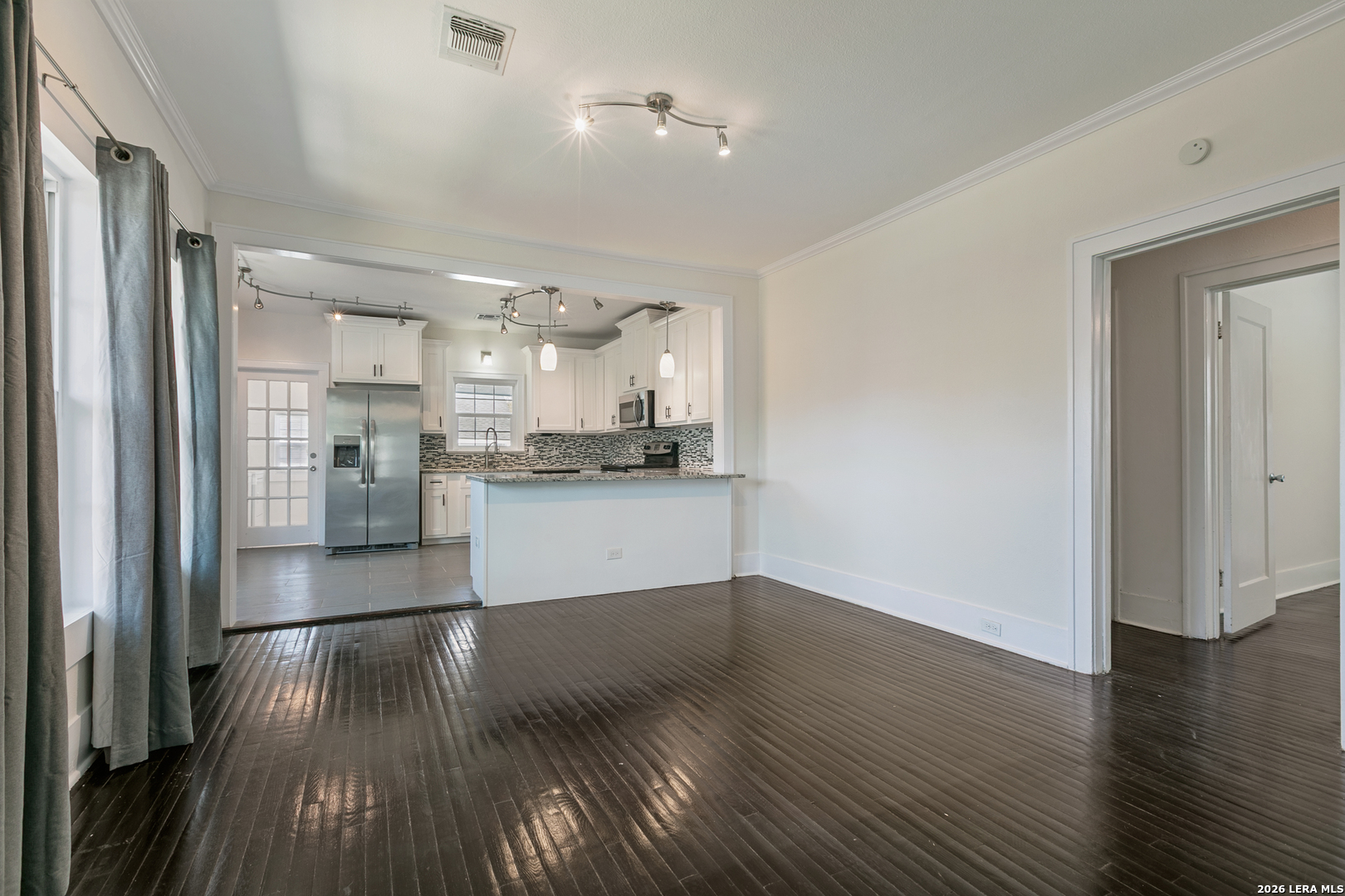 729 W Kings Highway San Antonio TX 78212