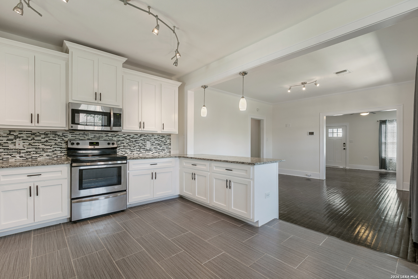 729 W Kings Highway San Antonio TX 78212