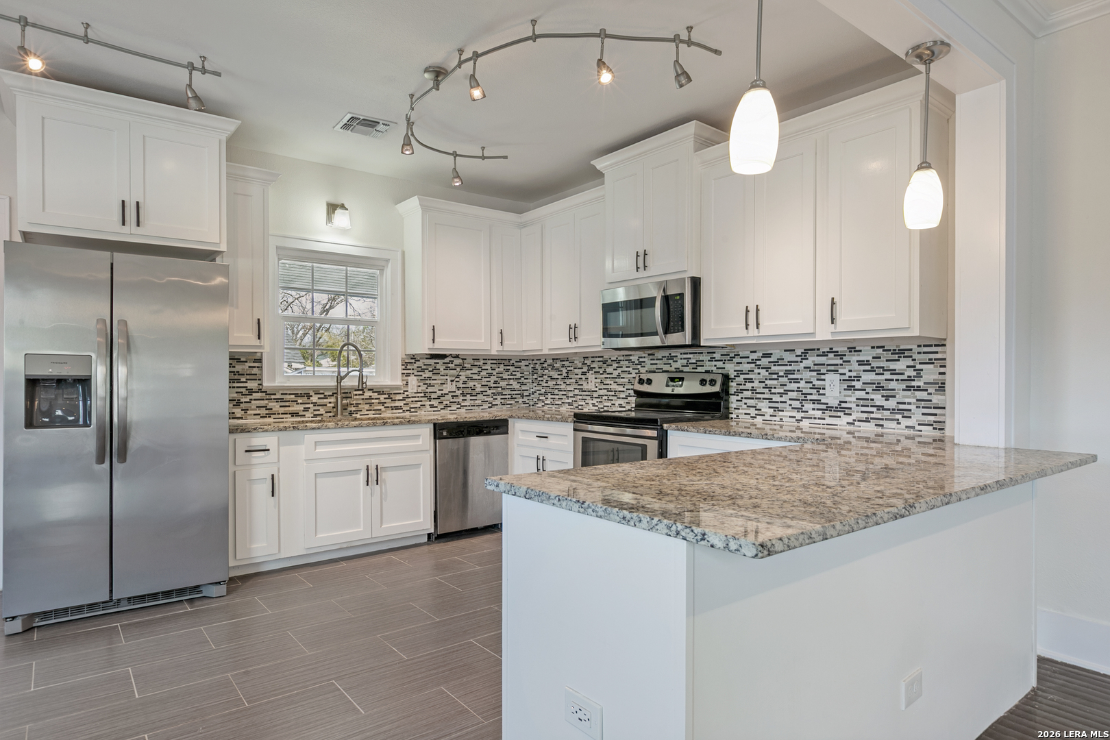 729 W Kings Highway San Antonio TX 78212