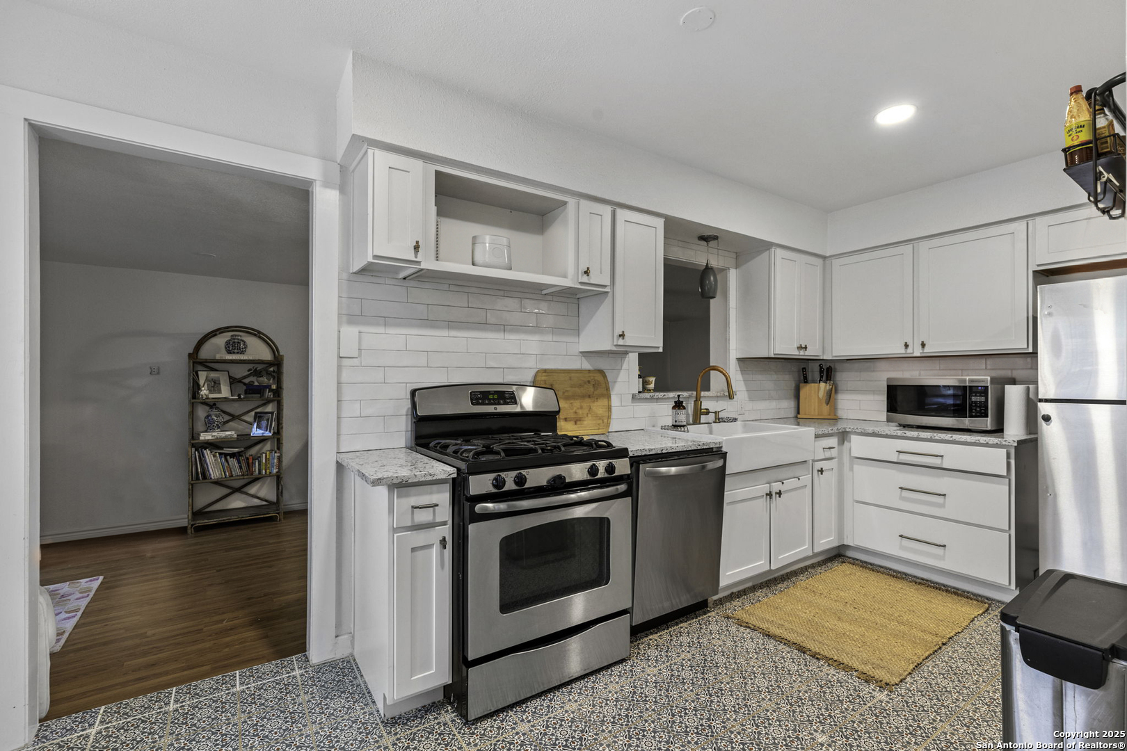 403 Karen Lane San Antonio TX 78209
