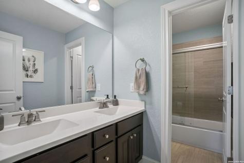 25452 River Ledge San Antonio TX 78255