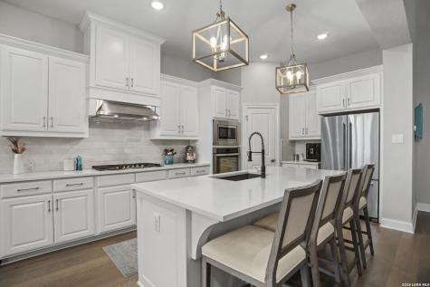 25452 River Ledge San Antonio TX 78255
