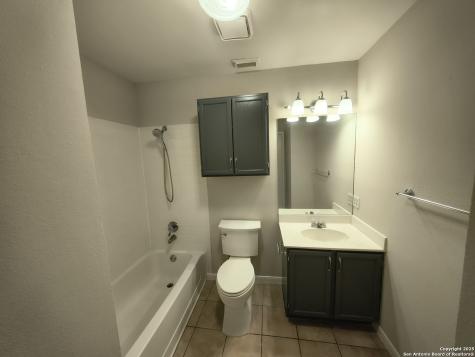 14115 S Soapberry Cove San Antonio TX 78249