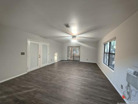 14115 S Soapberry Cove San Antonio TX 78249