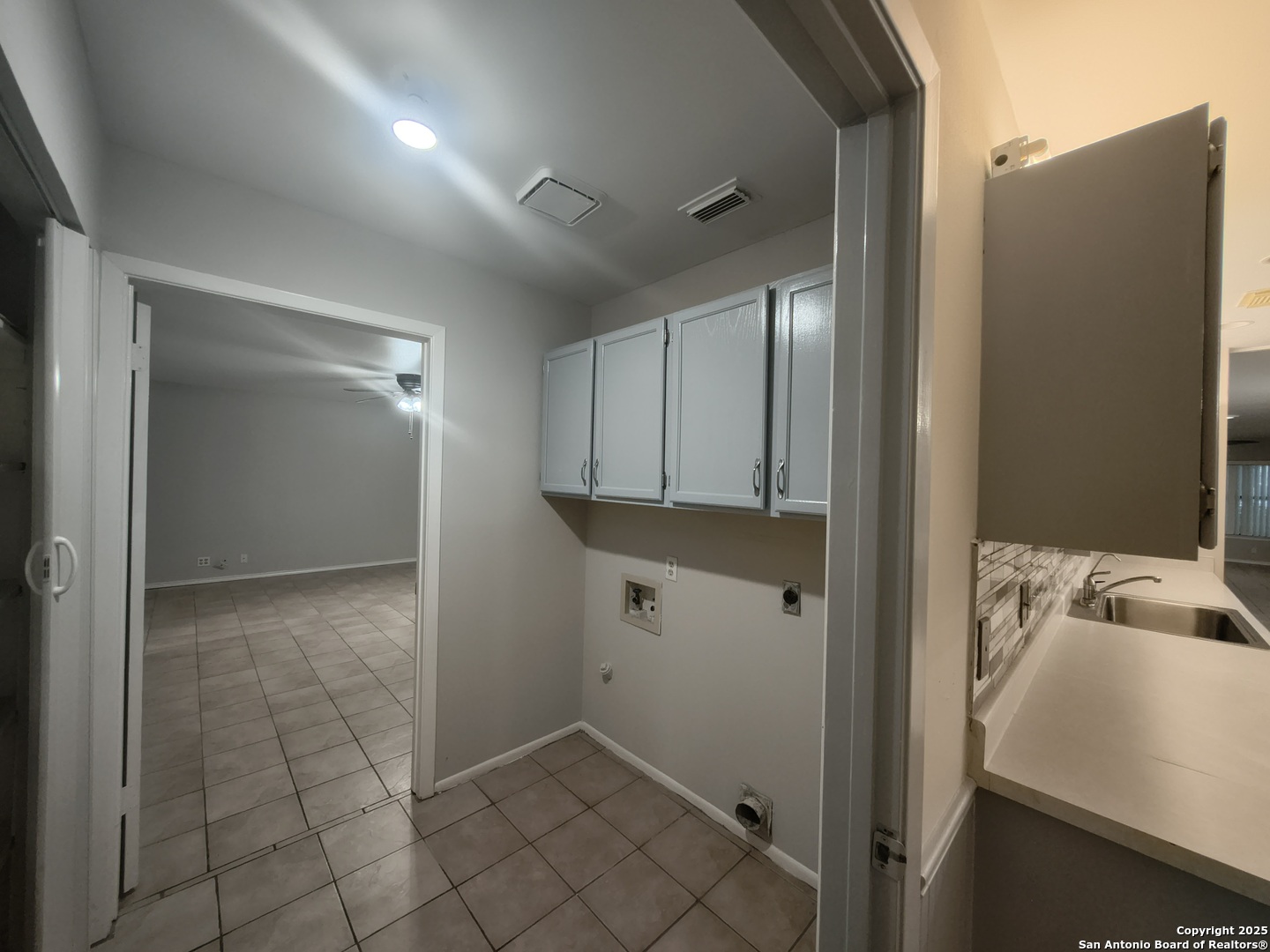 14115 S Soapberry Cove San Antonio TX 78249