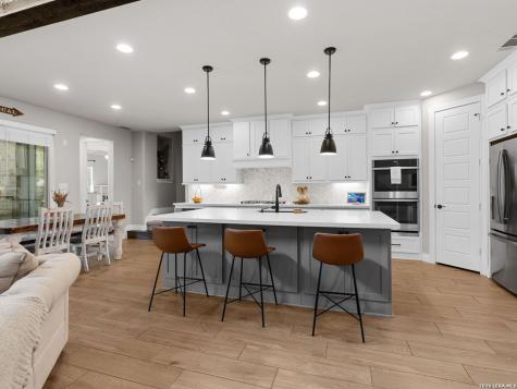 10281 Headwind Boerne TX 78006