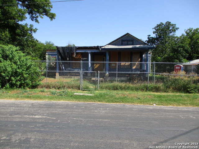 214 Lotus Street San Antonio TX 78210