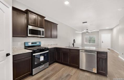 15022 Harbor Landing Von Ormy TX 78073
