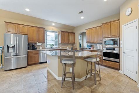 25010 Kiowa Creek San Antonio TX 78255