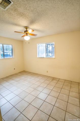 4223 Bayliss San Antonio TX 78233