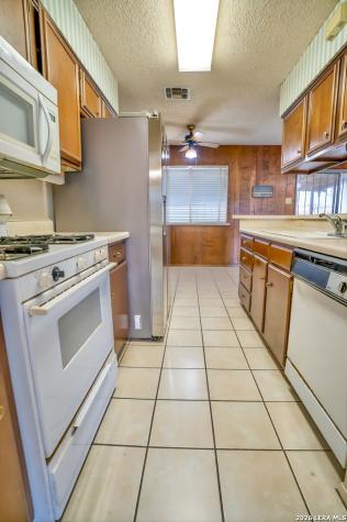 4223 Bayliss San Antonio TX 78233