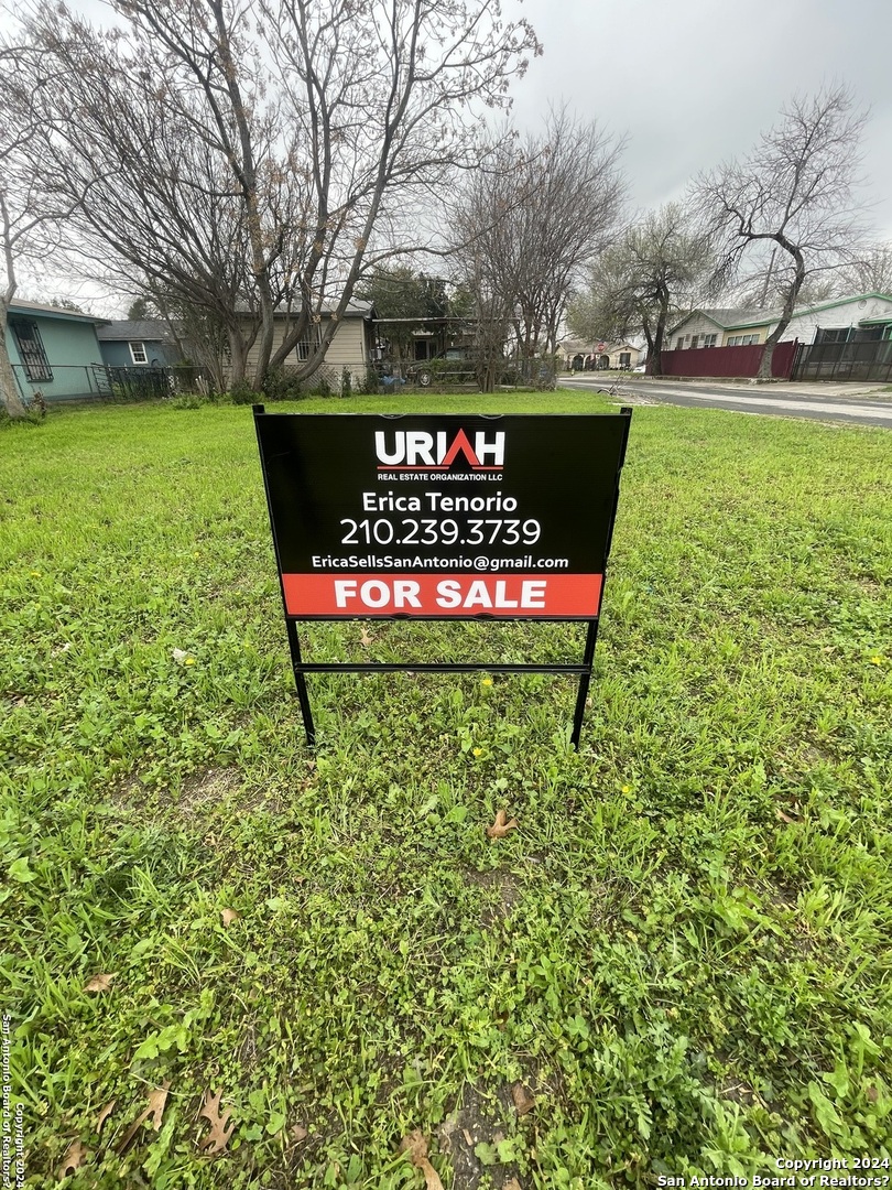438 W Bedford Avenue San Antonio TX 78226