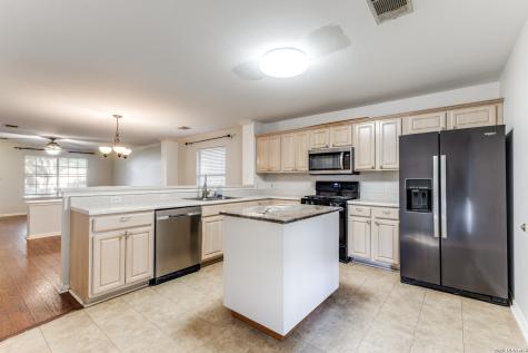 272 Tobin Drive Buda TX 78610