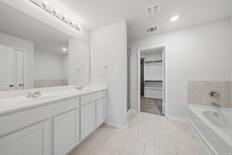 6820 Kingsley Edge San Antonio TX 78252