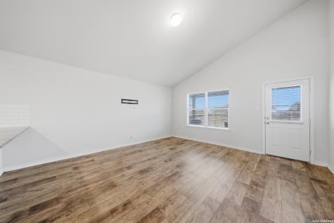 6820 Kingsley Edge San Antonio TX 78252