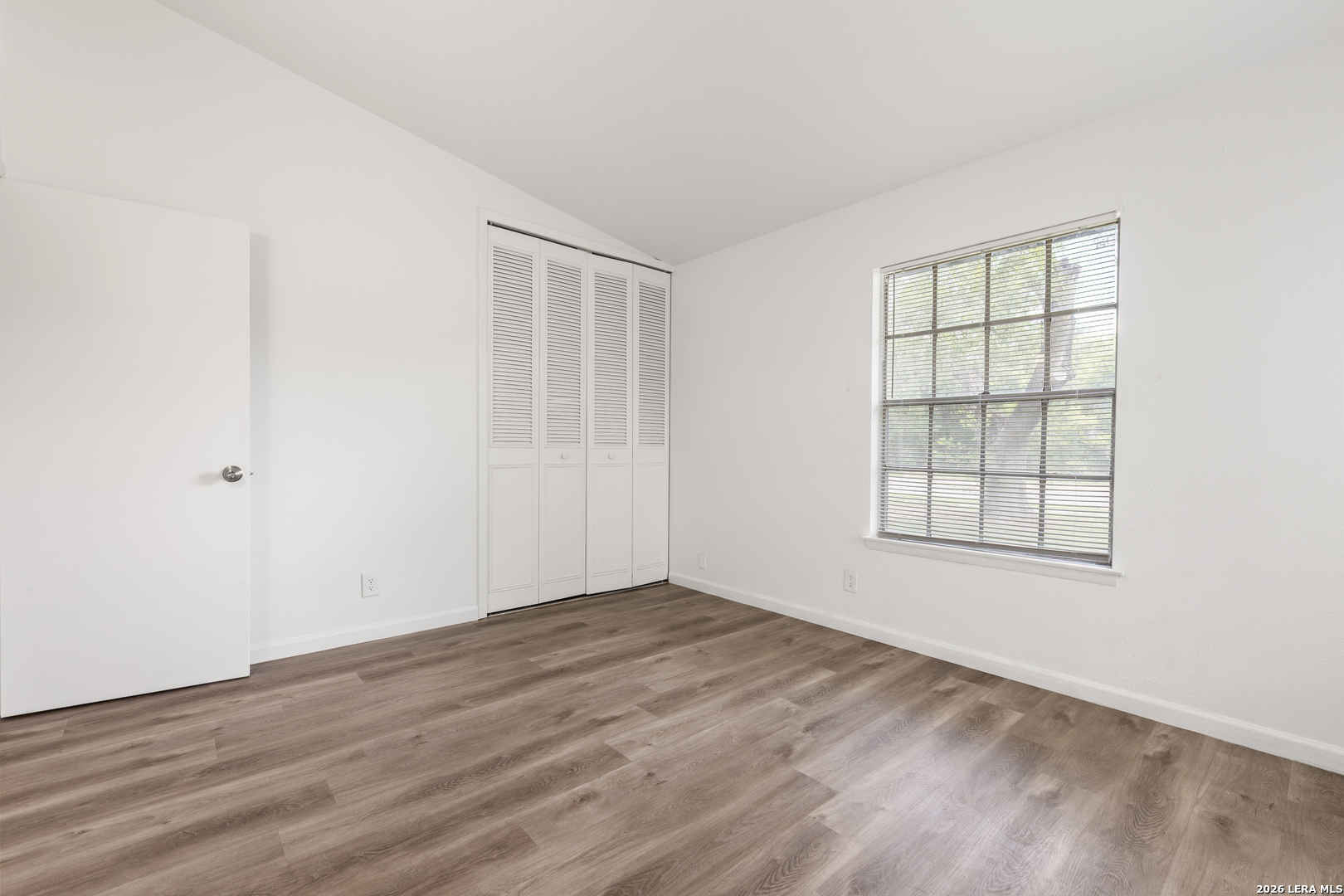 4835 Village View San Antonio TX 78218