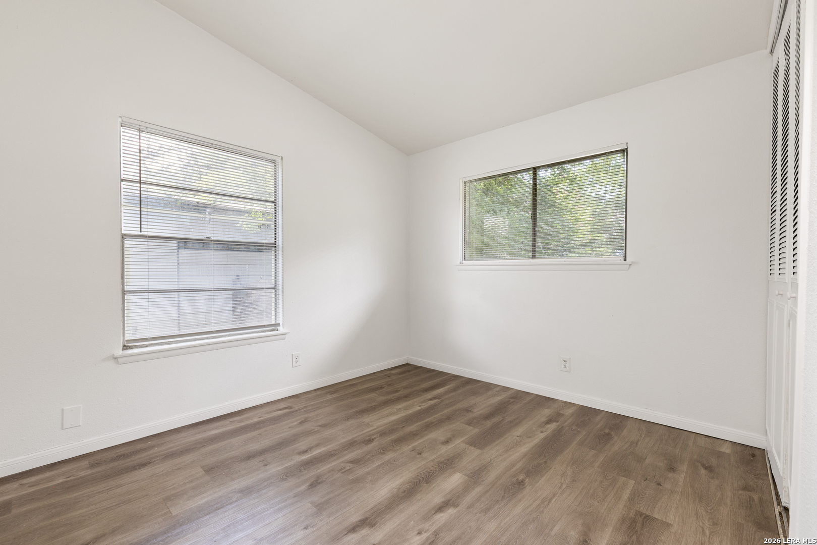 4835 Village View San Antonio TX 78218