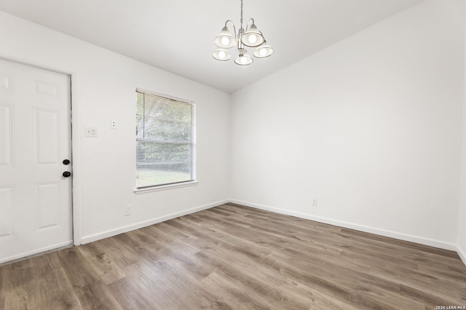 4835 Village View San Antonio TX 78218