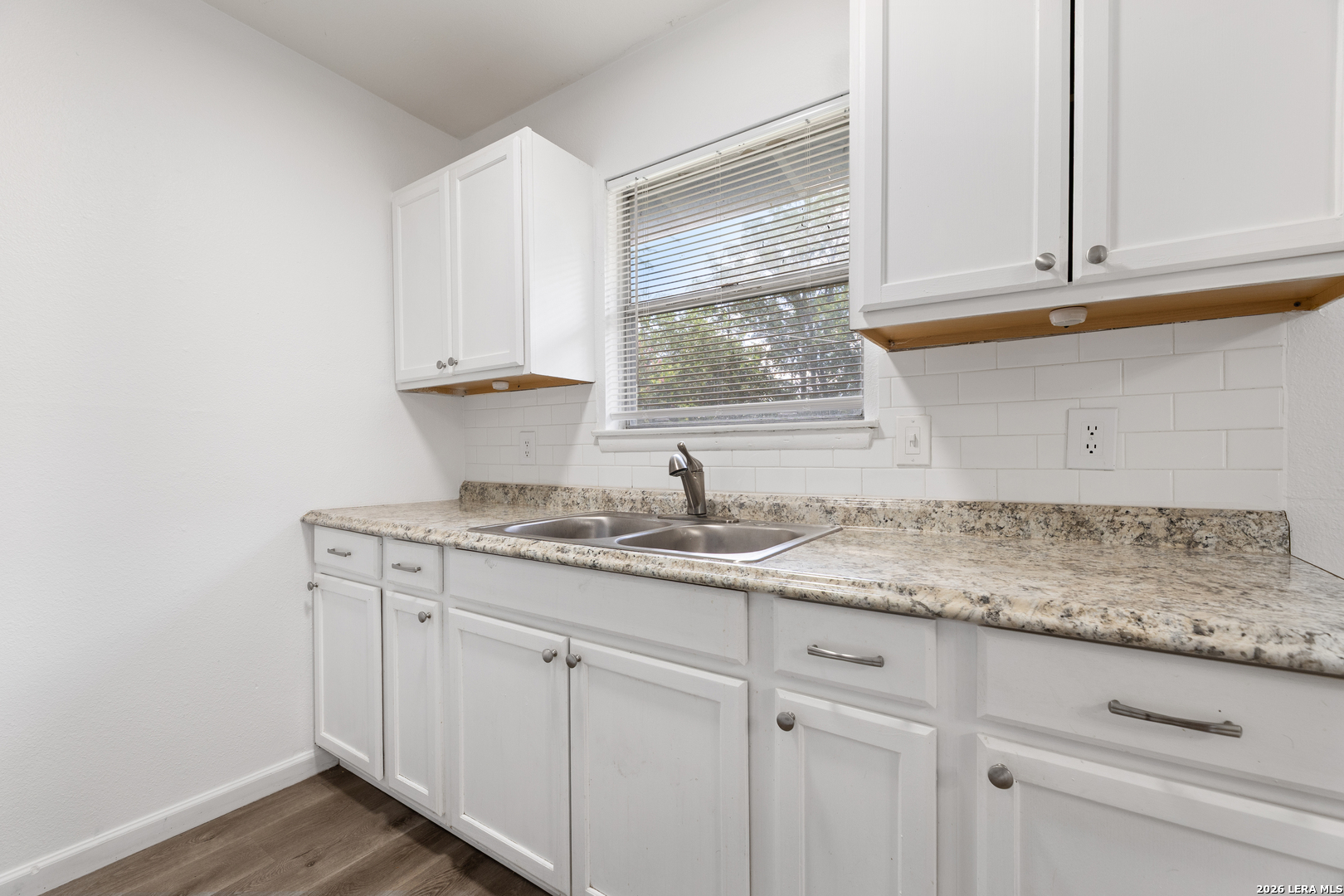 4835 Village View San Antonio TX 78218