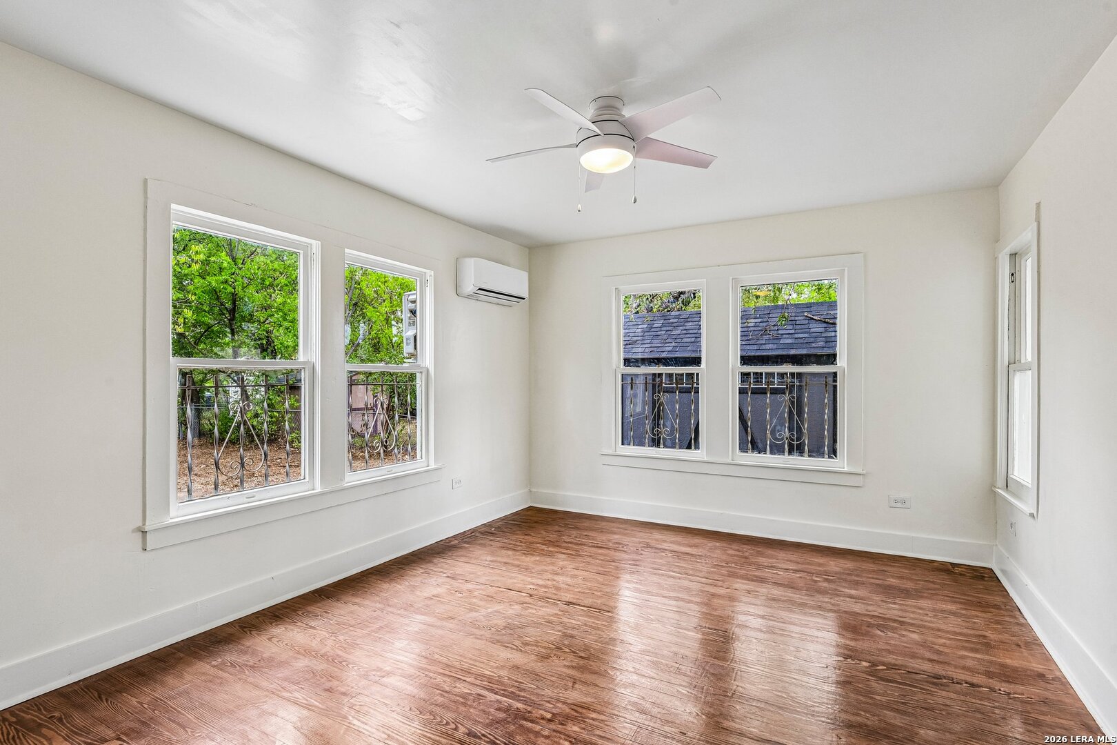 1711 Center San Antonio TX 78202