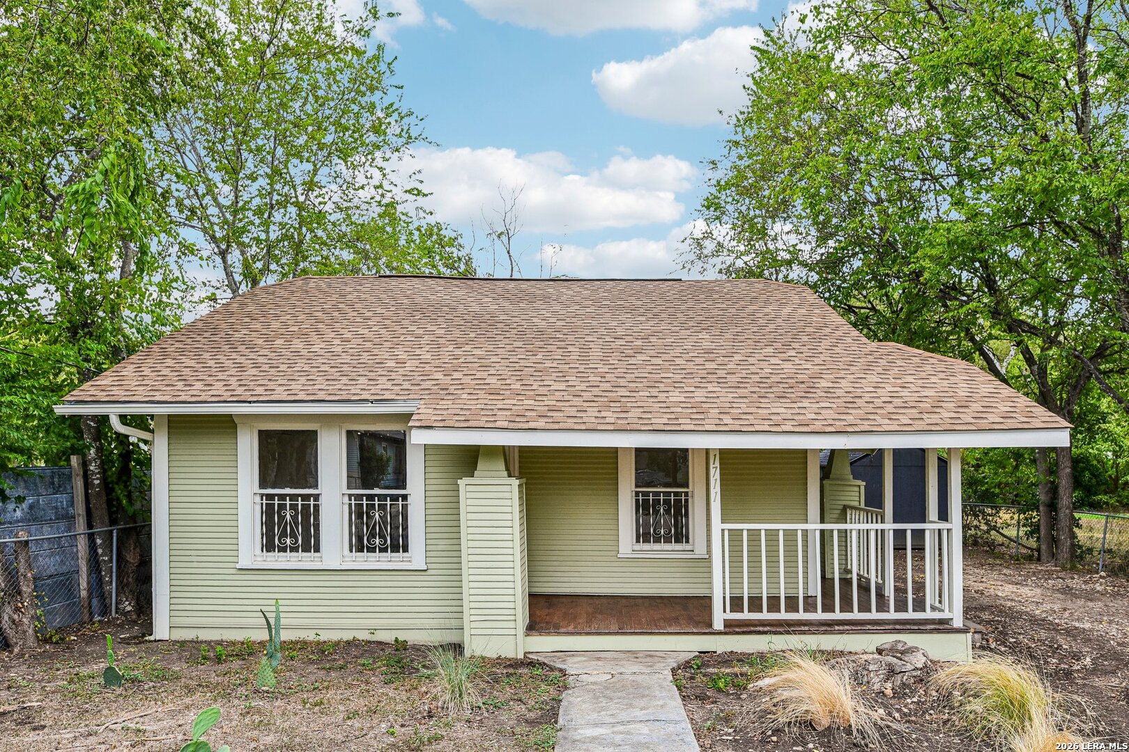 1711 Center San Antonio TX 78202