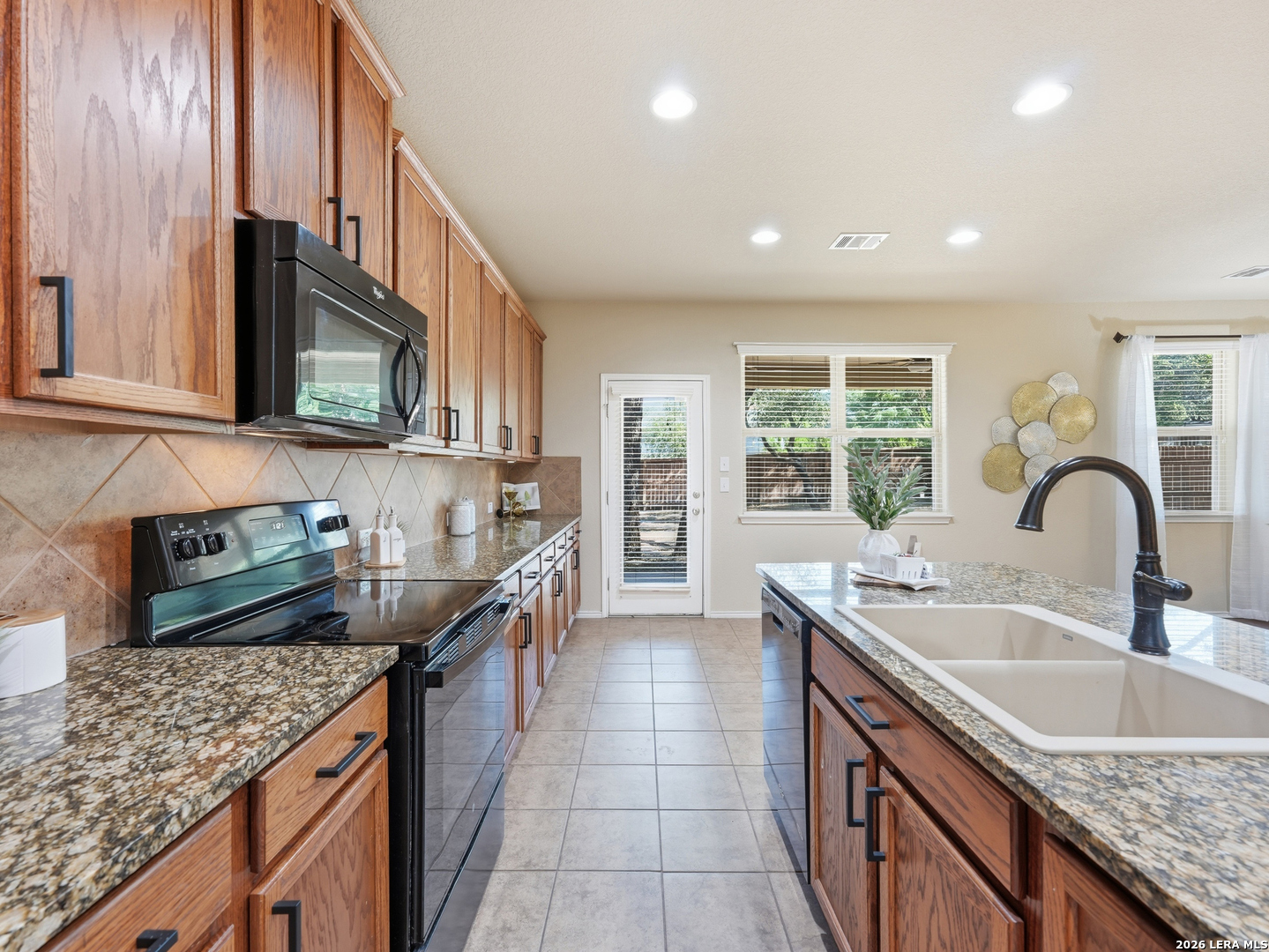 5819 Quiet Glen Drive San Antonio TX 78240
