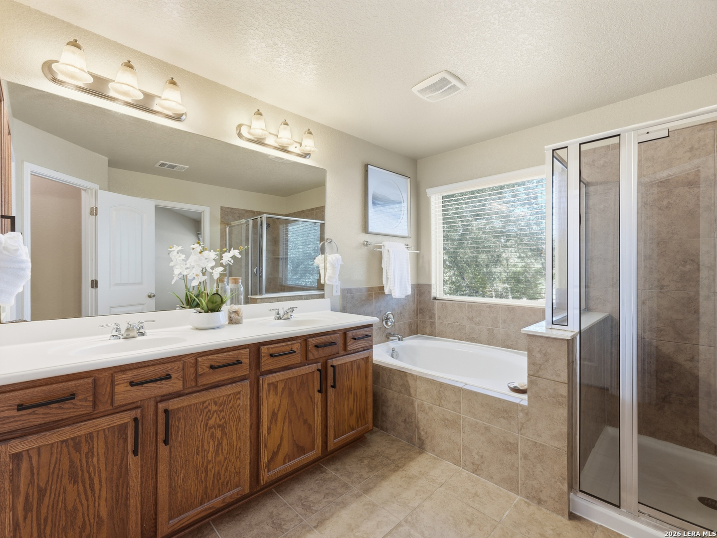 5819 Quiet Glen Drive San Antonio TX 78240