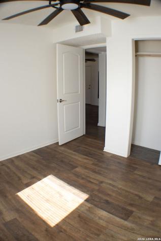 904 W. West Street Stockdale TX 78160