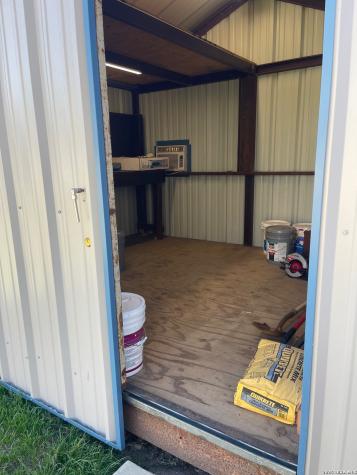 904 W. West Street Stockdale TX 78160