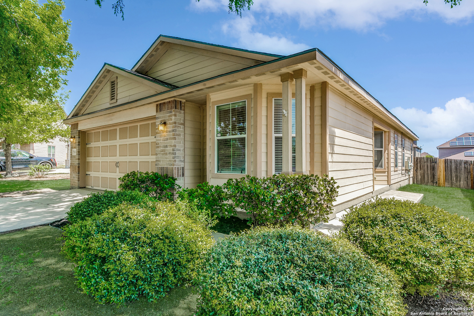 9611 Copper Rock Converse TX 78109