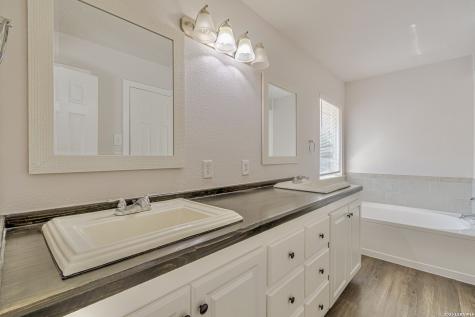 8023 Copper Trail San Antonio TX 78244