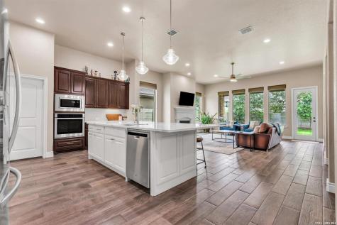 1182 Yaupon Loop New Braunfels TX 78132