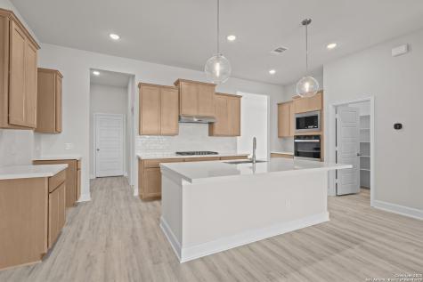 4519 Yoakum Valley Schertz TX 78108