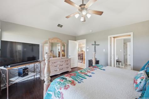1701 Charter Oak Canyon Lake TX 78133