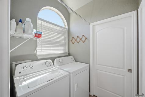 1701 Charter Oak Canyon Lake TX 78133