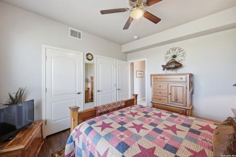 1701 Charter Oak Canyon Lake TX 78133