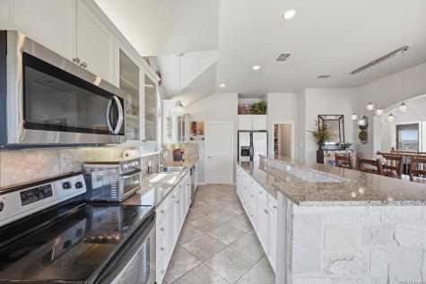 1701 Charter Oak Canyon Lake TX 78133