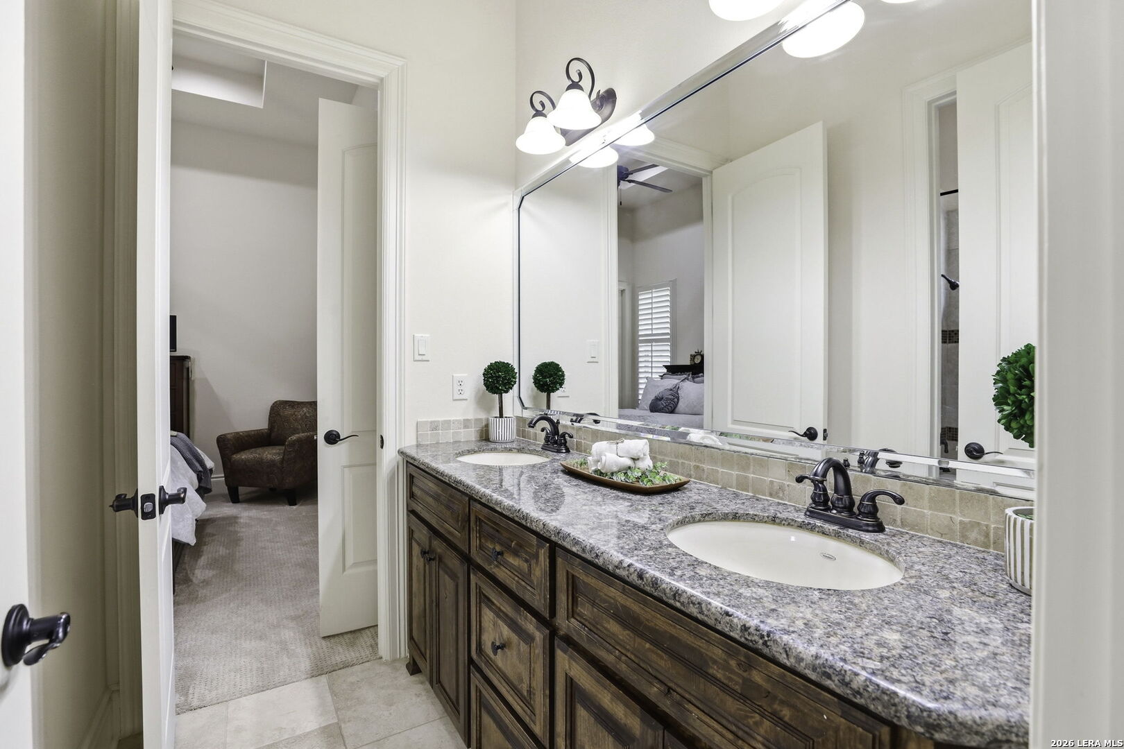 8207 Wild Wind Garden Ridge TX 78266