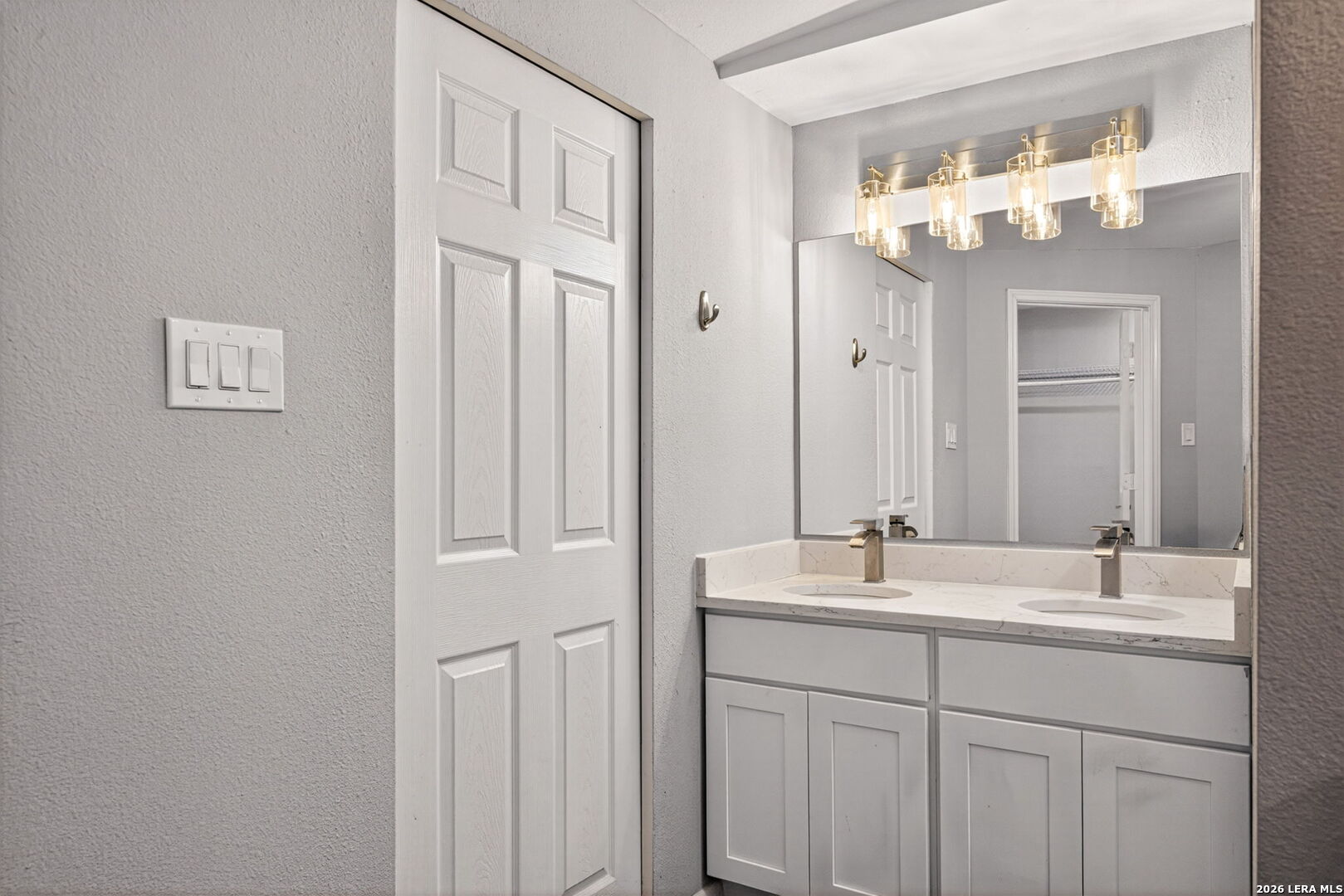 210 Dumoulin San Antonio TX 78210